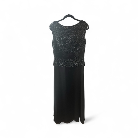 Cameron Blake Black Gown. Size 14 - Picture 2 of 5